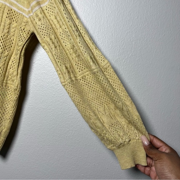 VTG Women Sweater Medium Yellow Cable Knit V-Neck Tennis Prep Sporty Lightweight - Picture 4 of 9